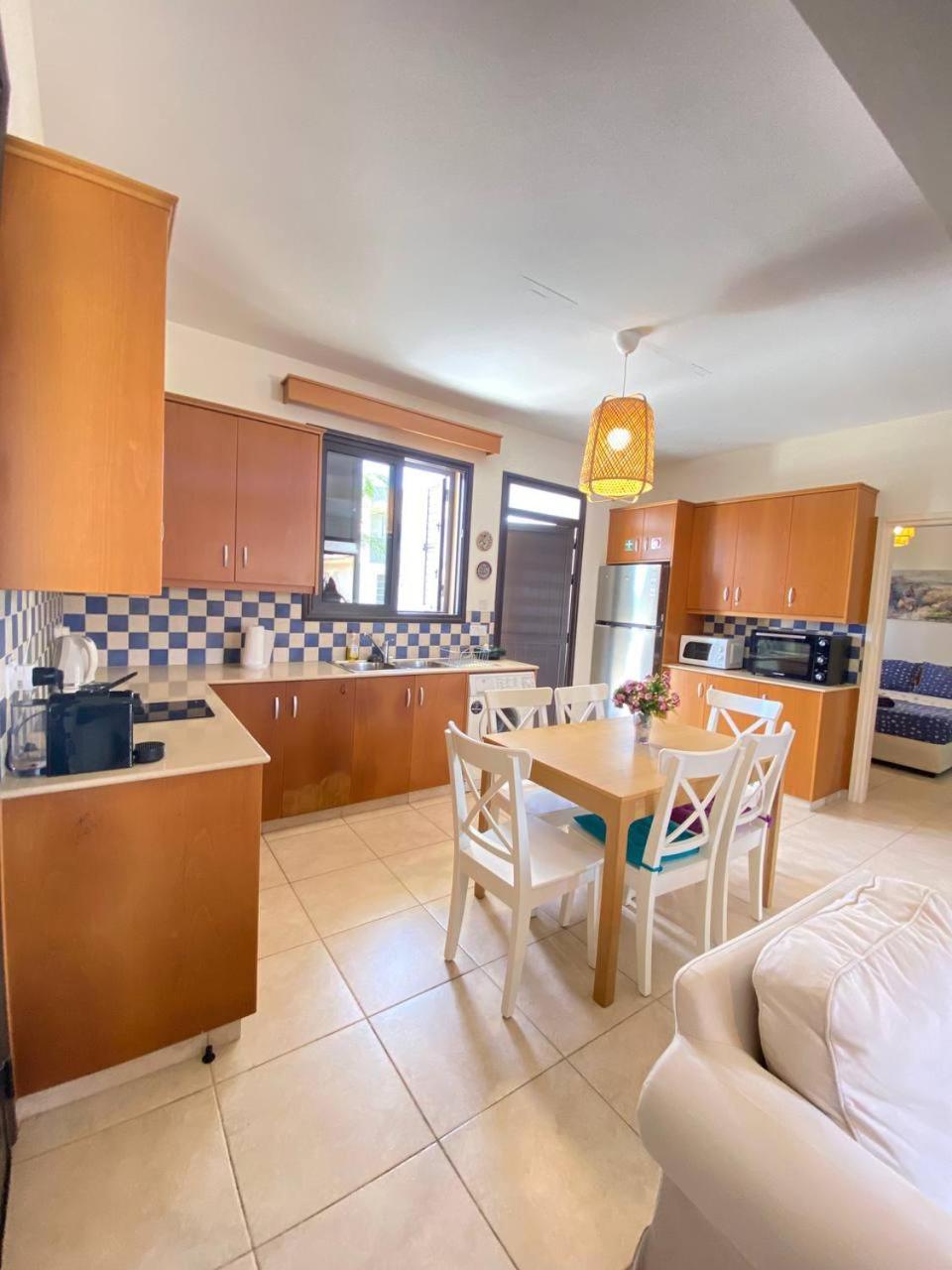 Pervolina Countryside By The Sea Villa